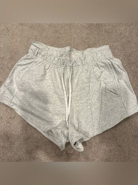 Inner glow lululemon light gray shorts